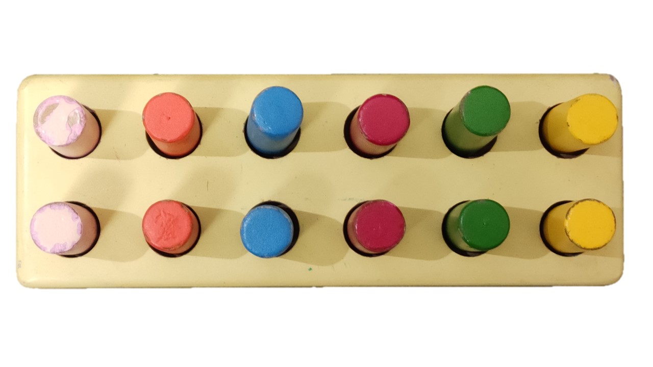 Color Pairing Wooden Cylinders