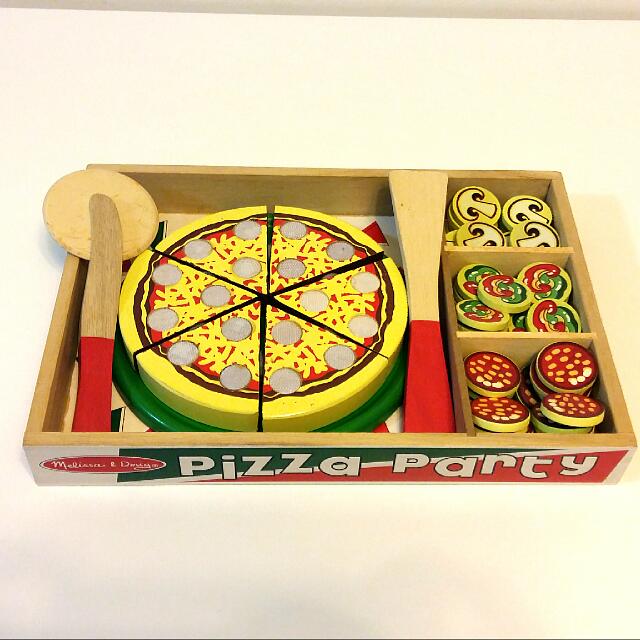 Pizza party Melissa and Dough